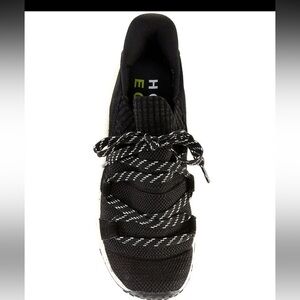 Women’s Maverick HOLO sneakers. NEW with tags